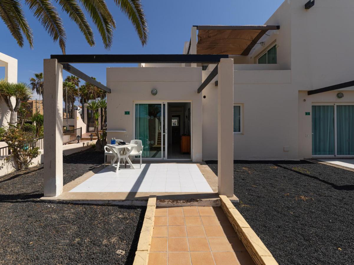 Homeforguest Apartamento Alisios 1 Con Piscina En Corralejo Eksteriør billede