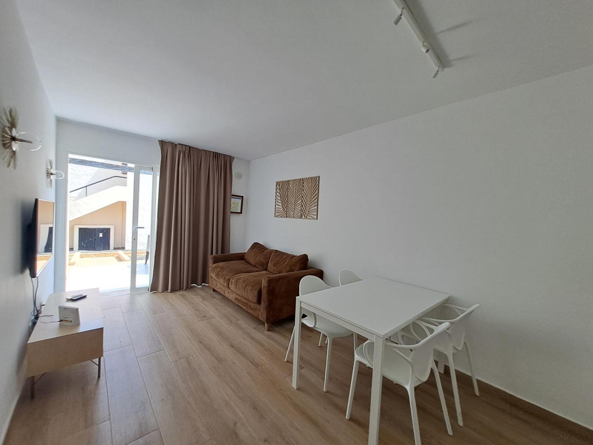 Homeforguest Apartamento Alisios 1 Con Piscina En Corralejo Eksteriør billede