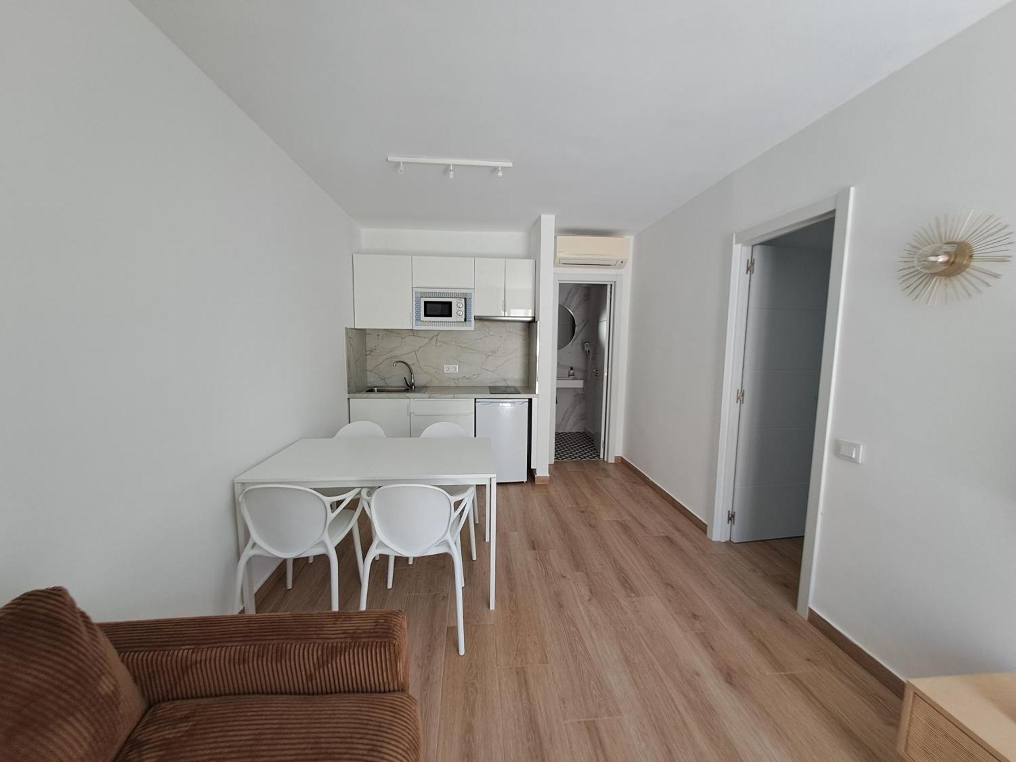 Homeforguest Apartamento Alisios 1 Con Piscina En Corralejo Eksteriør billede