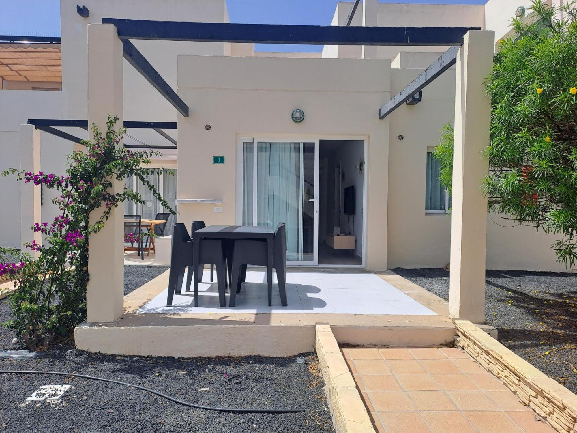 Homeforguest Apartamento Alisios 1 Con Piscina En Corralejo Eksteriør billede